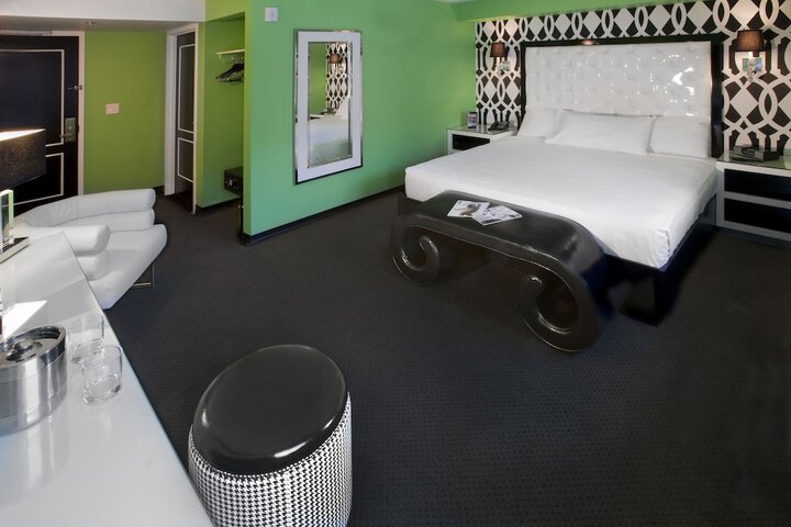 Room 2 of 57