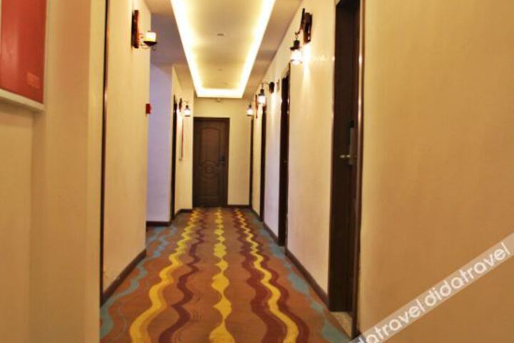 Hotel Interior 12 of 32