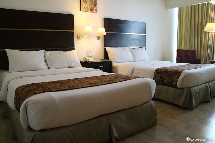 Room 25 of 79