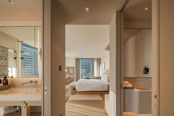 Room 39 of 107