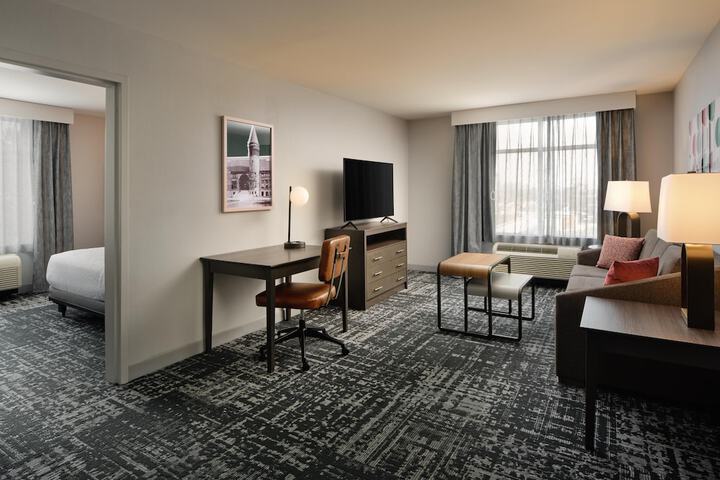 Room 18 of 33