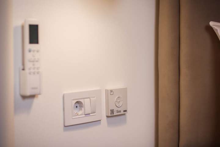 Room 41 of 102