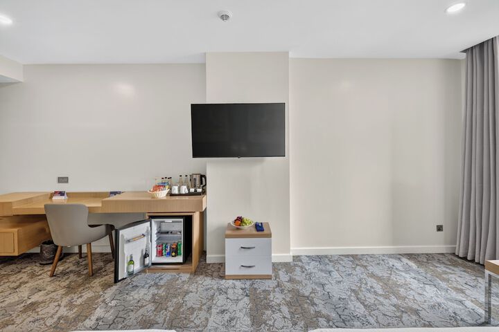 Room 65 of 149