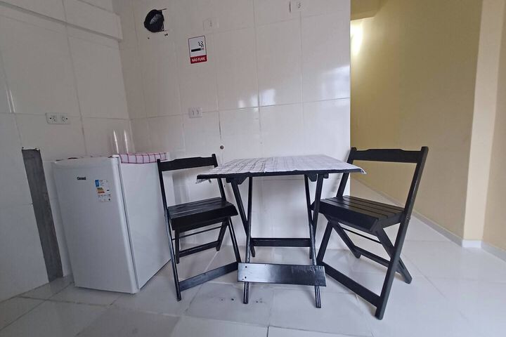 Room 8 of 9