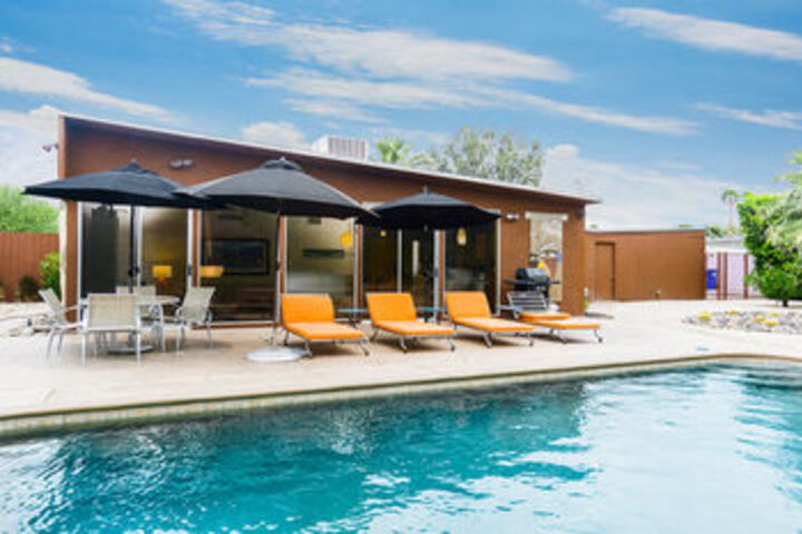 Pool 28 of 32