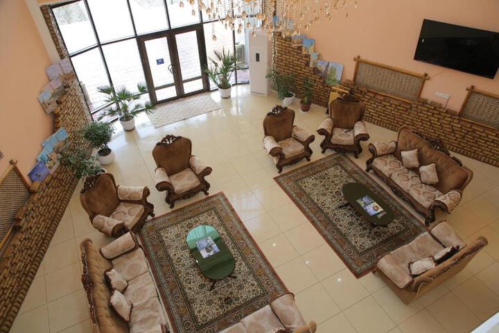 Hotel Entry