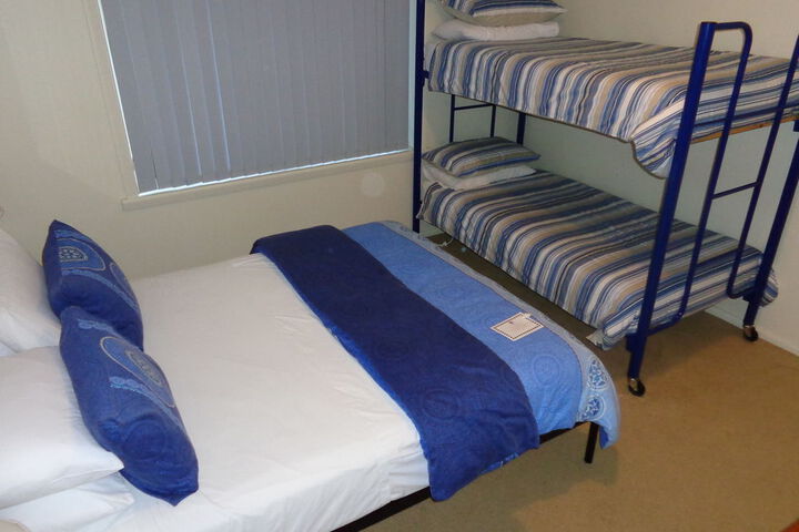 Room 9 of 33