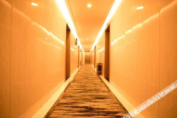 Hotel Interior 10 of 43