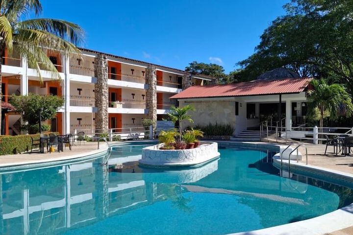 Pools & Facilities
