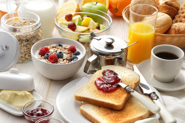 Breakfast/Coffee Service 17 of 33