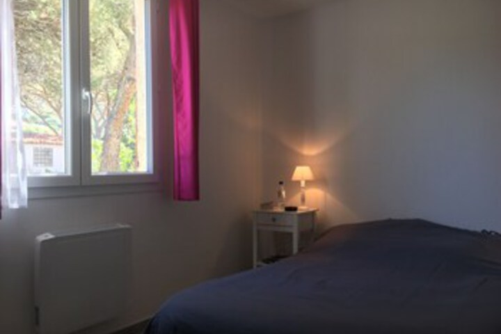 Room 10 of 21