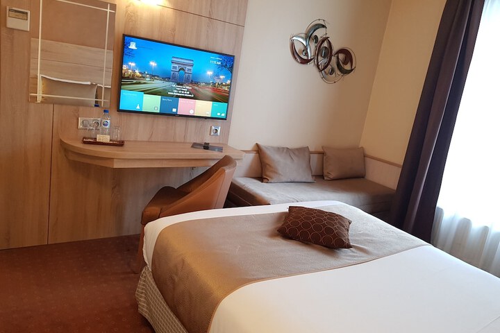 Room 14 of 75