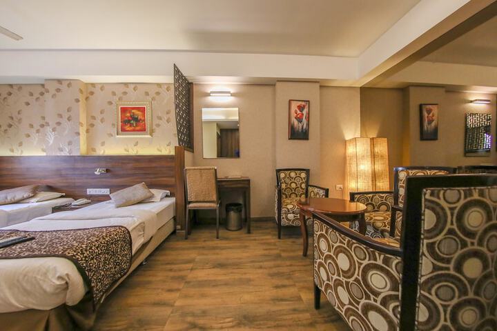 Room 21 of 90
