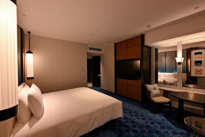Room 20 of 147