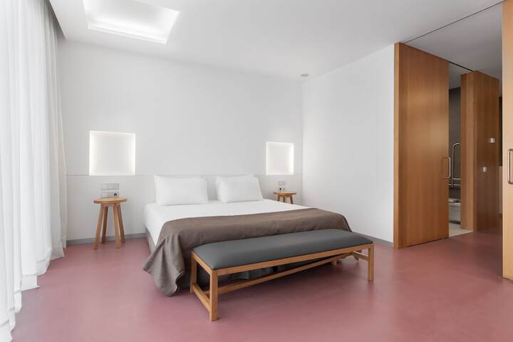 Room 17 of 30