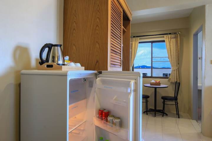Room 9 of 19