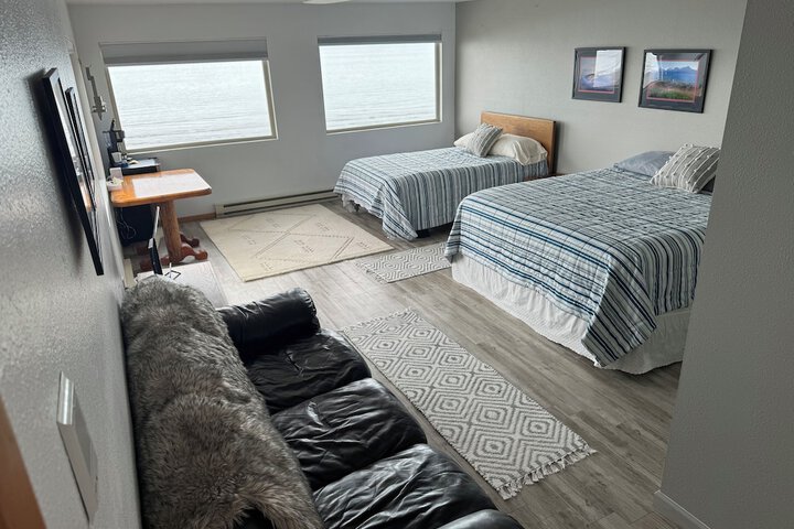 Room 10 of 43