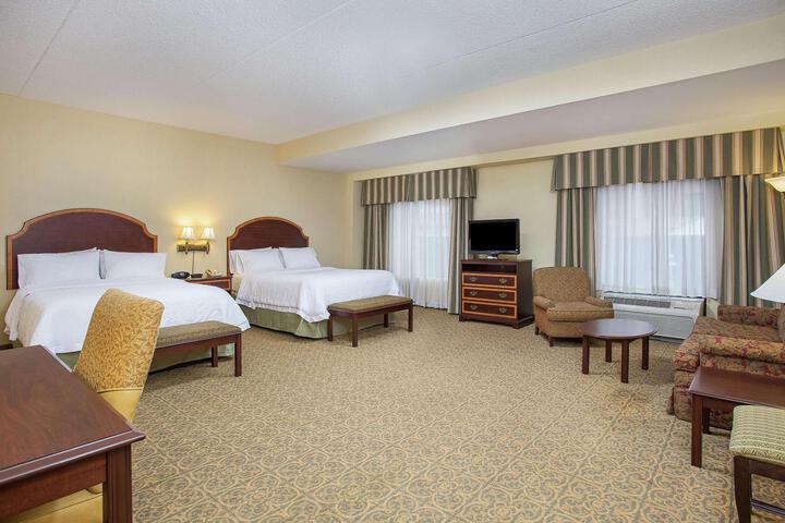 2 Queen Beds (3 of 13)