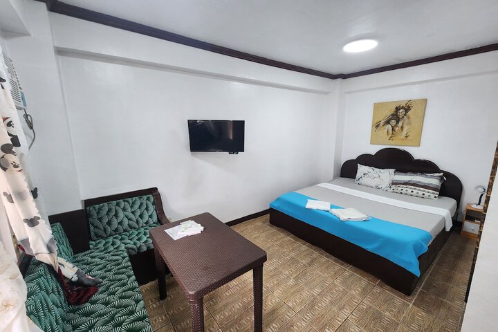 Room 8 of 30