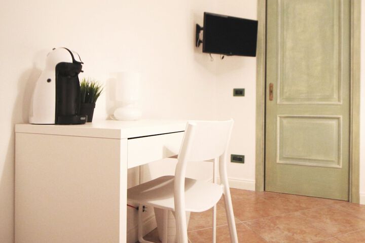 Room 12 of 13