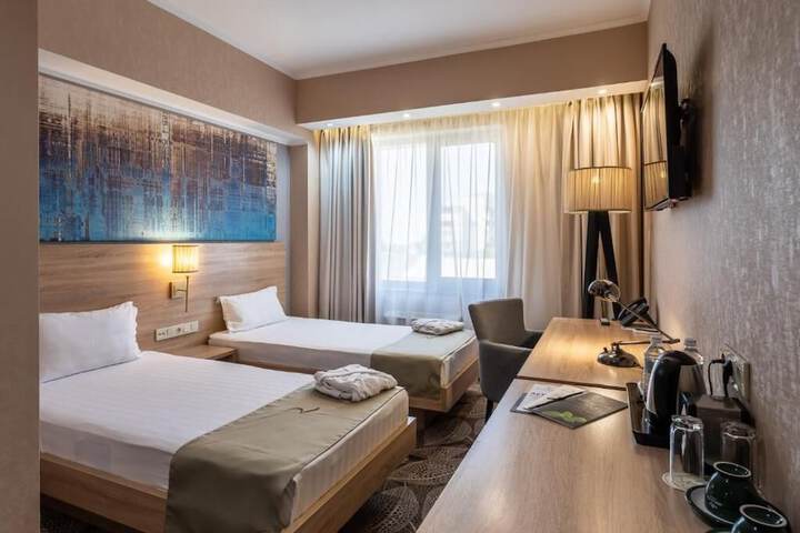 Room 2 of 24