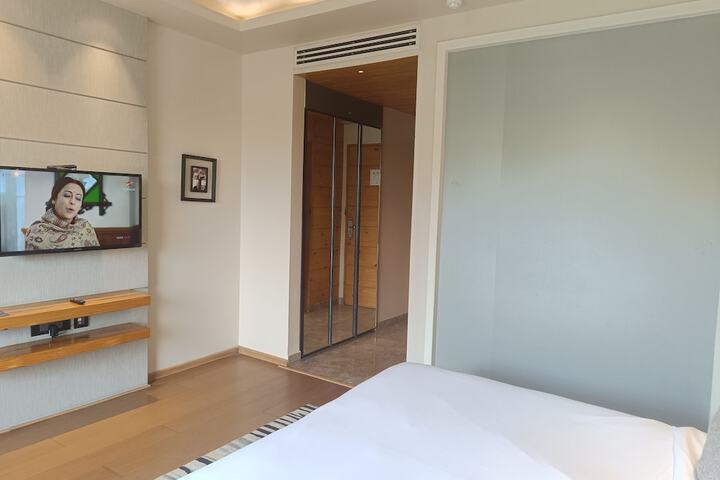 Room 19 of 78