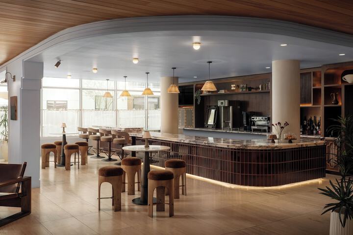 Hotel Interior 10 of 184