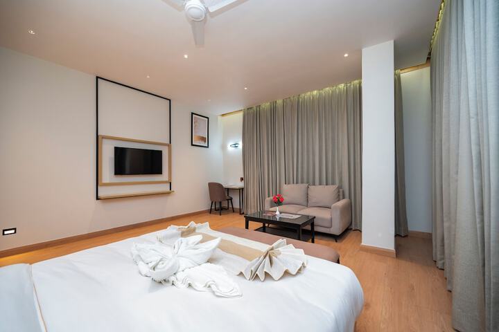 Room 15 of 80