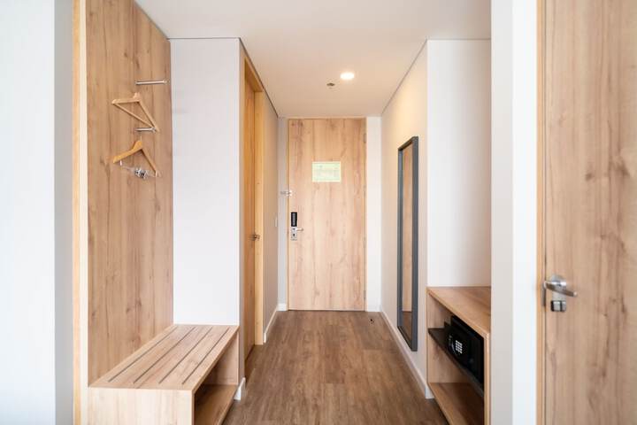 Room 14 of 31