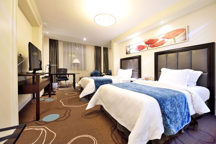 Room 45 of 114