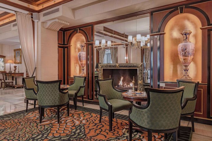 Guest Lobby