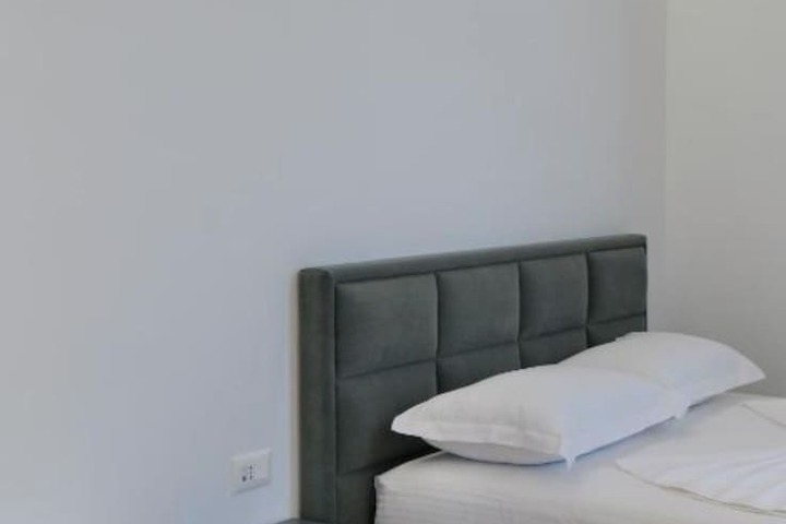Room 7 of 89