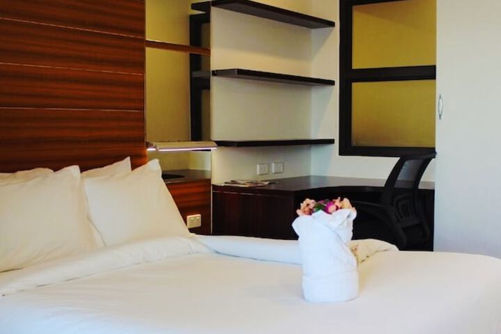 Room 2 of 39
