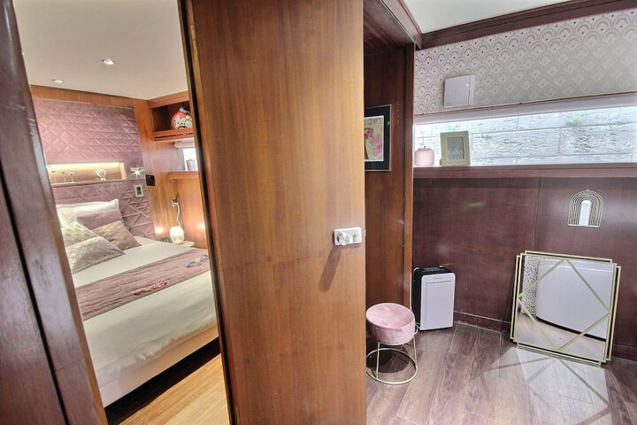 Room 13 of 62