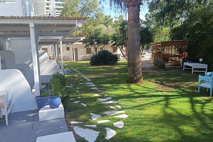 Terrace/Patio 4 of 14