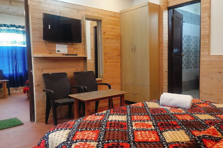 Room 22 of 34