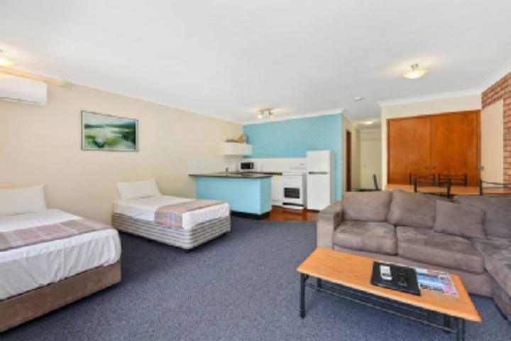 Room 11 of 156