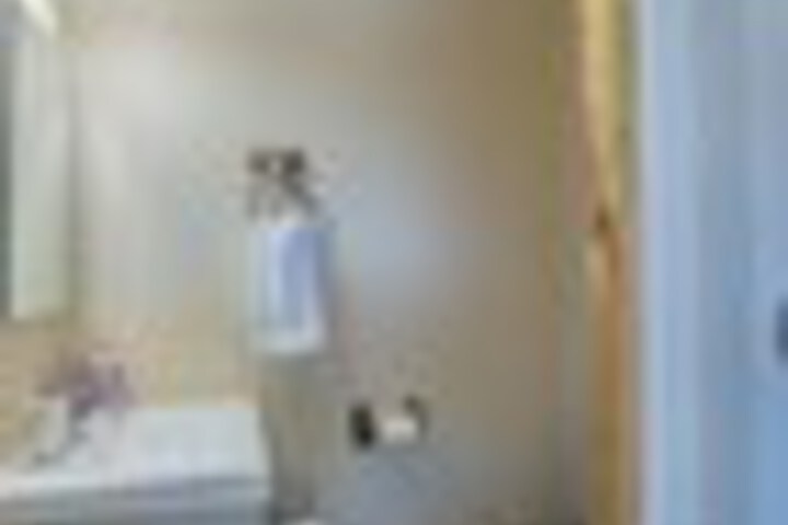 Room 80 of 117