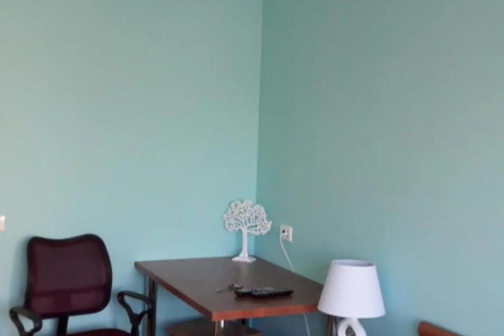 Room 21 of 34