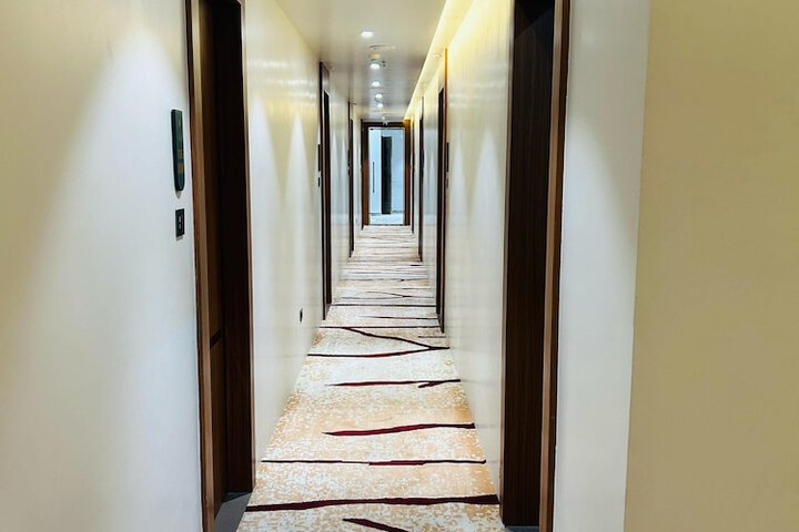 Hotel Interior 4 of 34