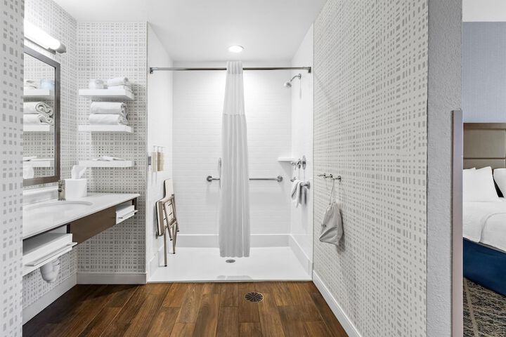Bathroom shower