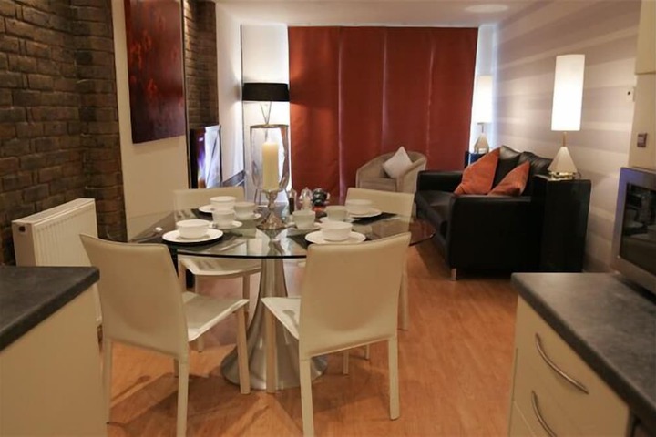 Room 10 of 22