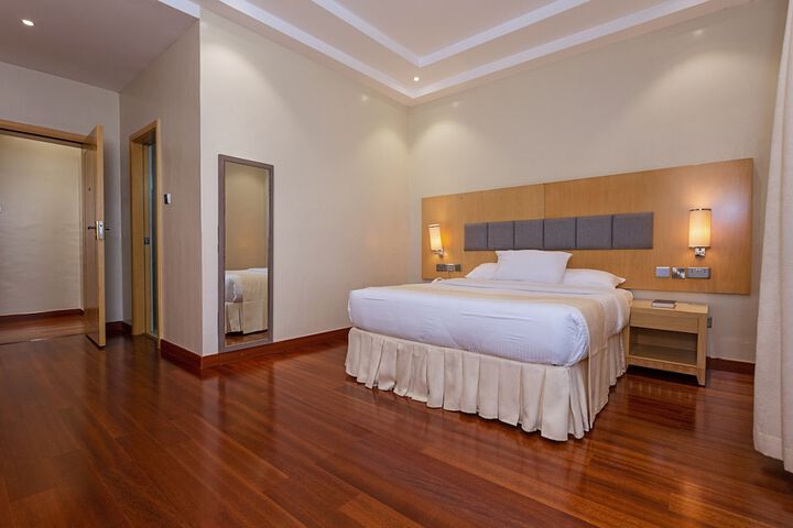 Room 16 of 51