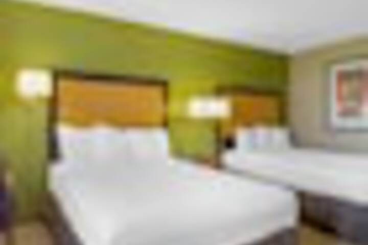 Room 38 of 102