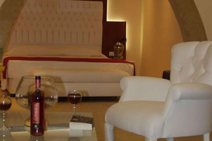 Room 18 of 49