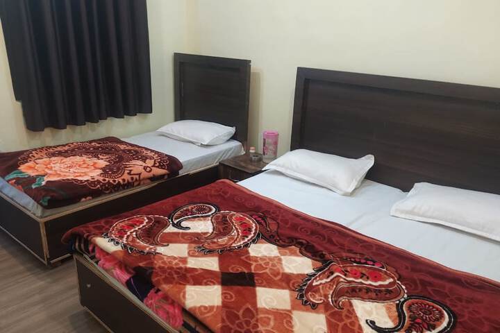 Room 5 of 15