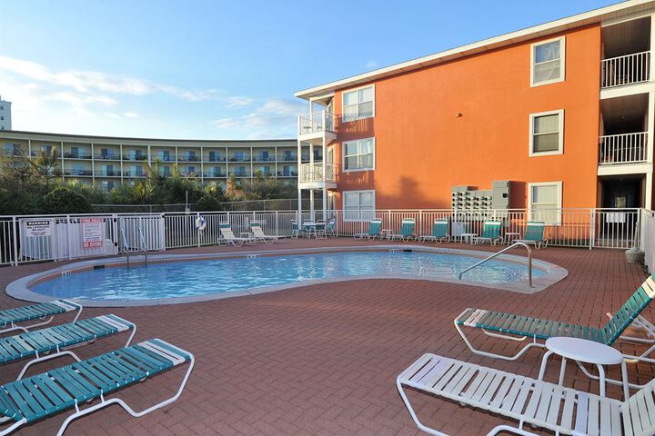 Sundeck 47 of 47