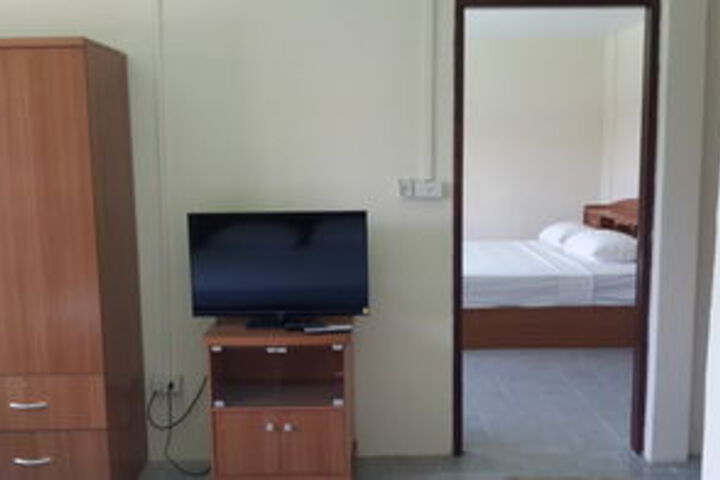 Room 30 of 34
