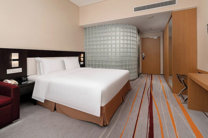 Room 20 of 54