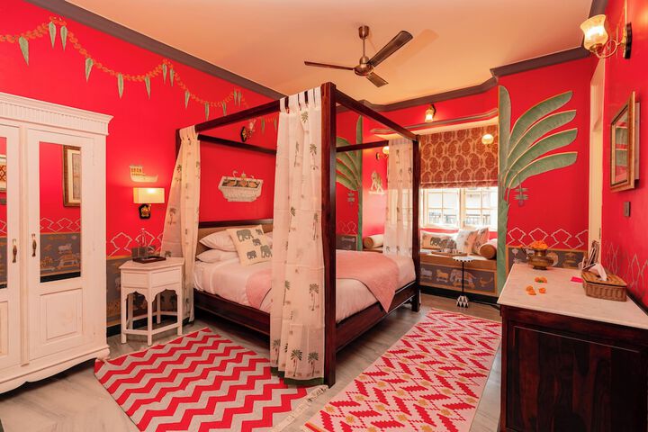 Room 22 of 48